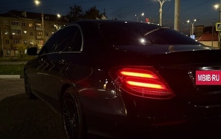 Mercedes-Benz E-Класс, 2018 год, 3 600 000 рублей, 9 фотография
