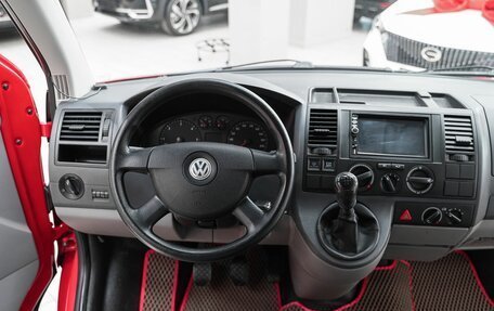 Volkswagen Transporter T5 рестайлинг, 2008 год, 1 099 000 рублей, 11 фотография