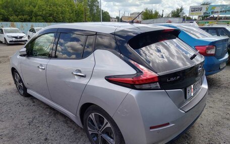 Nissan Leaf II, 2019 год, 1 600 000 рублей, 2 фотография