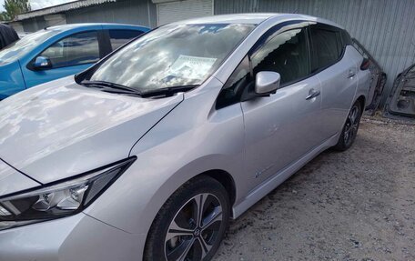 Nissan Leaf II, 2019 год, 1 600 000 рублей, 7 фотография