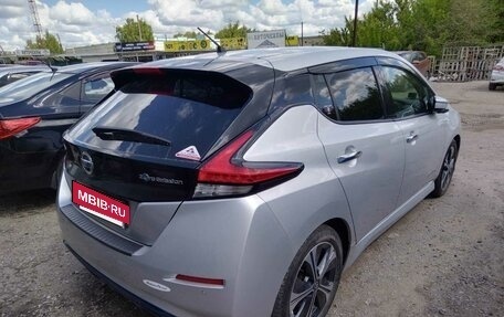 Nissan Leaf II, 2019 год, 1 600 000 рублей, 3 фотография