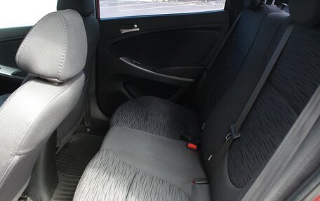 Hyundai Solaris II рестайлинг, 2015 год, 995 000 рублей, 15 фотография