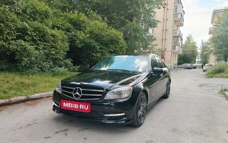 Mercedes-Benz C-Класс, 2010 год, 990 000 рублей, 2 фотография