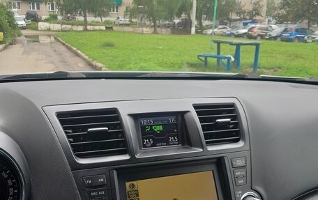 Toyota Highlander III, 2011 год, 1 770 000 рублей, 1 фотография