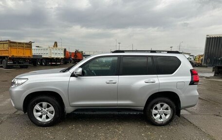 Toyota Land Cruiser Prado 150 рестайлинг 2, 2022 год, 5 648 000 рублей, 5 фотография