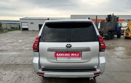 Toyota Land Cruiser Prado 150 рестайлинг 2, 2022 год, 5 648 000 рублей, 3 фотография