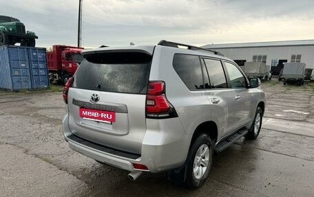 Toyota Land Cruiser Prado 150 рестайлинг 2, 2022 год, 5 648 000 рублей, 4 фотография
