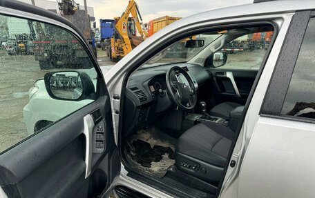 Toyota Land Cruiser Prado 150 рестайлинг 2, 2022 год, 5 648 000 рублей, 17 фотография