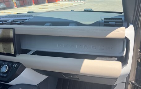 Land Rover Defender II, 2021 год, 7 200 000 рублей, 20 фотография