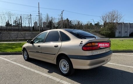 Renault Laguna II, 2000 год, 490 000 рублей, 2 фотография