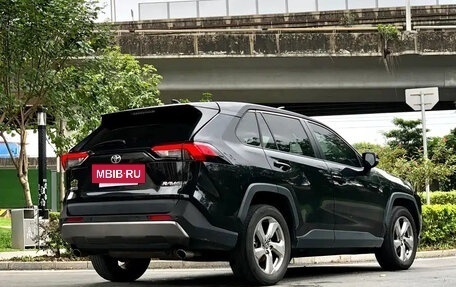 Toyota RAV4, 2022 год, 2 075 000 рублей, 6 фотография