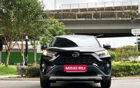 Toyota RAV4, 2022 год, 2 075 000 рублей, 2 фотография