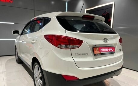 Hyundai Tucson III, 2010 год, 900 000 рублей, 3 фотография