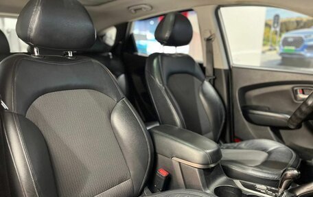 Hyundai Tucson III, 2010 год, 900 000 рублей, 20 фотография