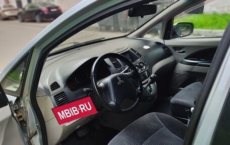 Mitsubishi Grandis, 2006 год, 650 000 рублей, 10 фотография