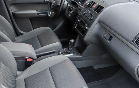 Volkswagen Touran III, 2011 год, 1 265 000 рублей, 21 фотография