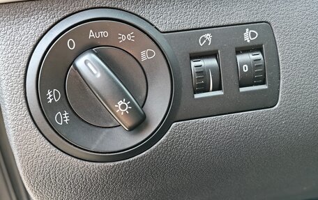 Volkswagen Touran III, 2011 год, 1 265 000 рублей, 23 фотография