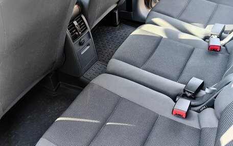Volkswagen Touran III, 2011 год, 1 265 000 рублей, 22 фотография