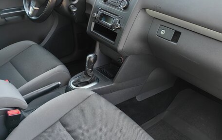 Volkswagen Touran III, 2011 год, 1 265 000 рублей, 25 фотография