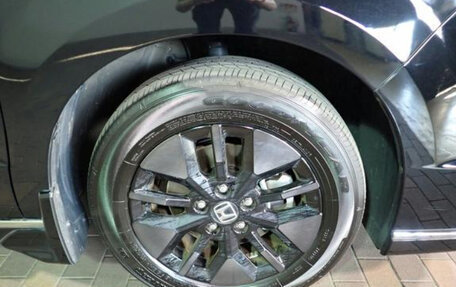 Honda Stepwgn, 2022 год, 2 000 000 рублей, 11 фотография