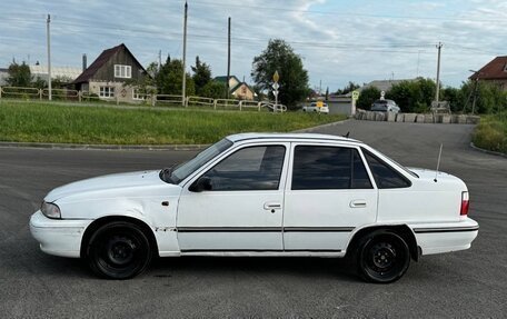 Daewoo Nexia I рестайлинг, 2003 год, 75 000 рублей, 3 фотография