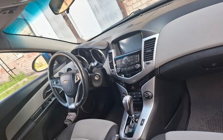 Chevrolet Cruze II, 2011 год, 650 000 рублей, 5 фотография