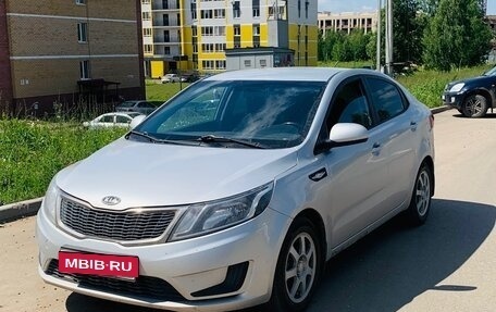 KIA Rio III рестайлинг, 2012 год, 715 000 рублей, 2 фотография