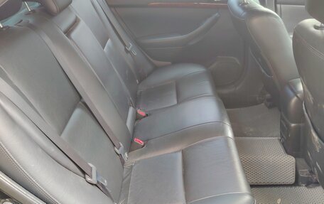 Toyota Avensis III рестайлинг, 2006 год, 930 000 рублей, 10 фотография