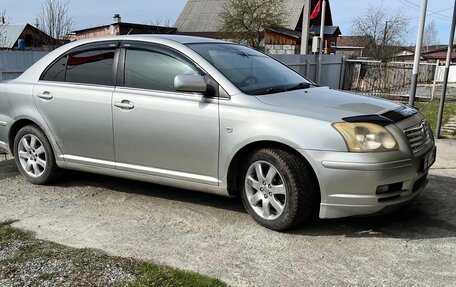 Toyota Avensis III рестайлинг, 2005 год, 650 000 рублей, 1 фотография