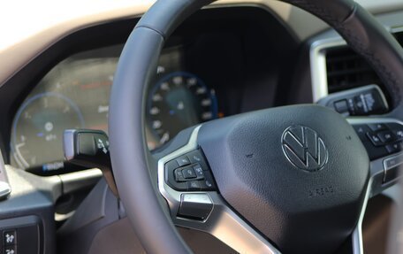 Volkswagen Amarok, 2023 год, 9 200 000 рублей, 15 фотография