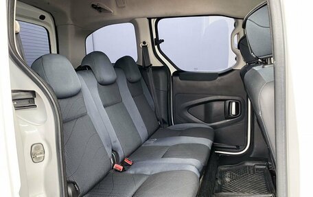 Peugeot Partner II рестайлинг 2, 2010 год, 700 000 рублей, 13 фотография