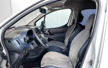 Peugeot Partner II рестайлинг 2, 2010 год, 700 000 рублей, 11 фотография