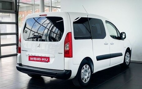 Peugeot Partner II рестайлинг 2, 2010 год, 700 000 рублей, 5 фотография