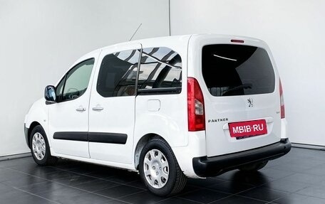 Peugeot Partner II рестайлинг 2, 2010 год, 700 000 рублей, 4 фотография