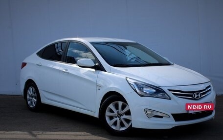 Hyundai Solaris II рестайлинг, 2016 год, 910 000 рублей, 3 фотография