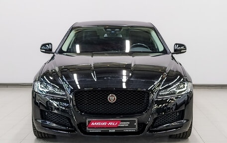 Jaguar XF II, 2016 год, 1 850 000 рублей, 2 фотография