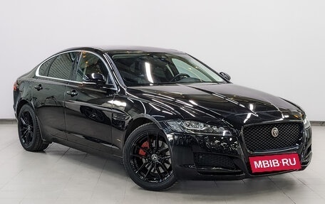 Jaguar XF II, 2016 год, 1 850 000 рублей, 3 фотография