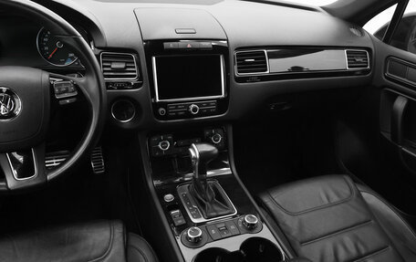 Volkswagen Touareg III, 2013 год, 2 520 000 рублей, 10 фотография