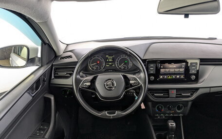 Skoda Rapid II, 2020 год, 1 300 000 рублей, 21 фотография