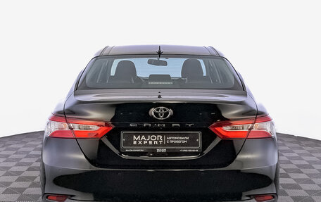 Toyota Camry, 2021 год, 2 950 000 рублей, 6 фотография