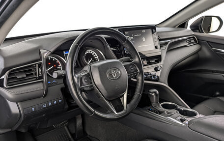 Toyota Camry, 2021 год, 2 950 000 рублей, 15 фотография