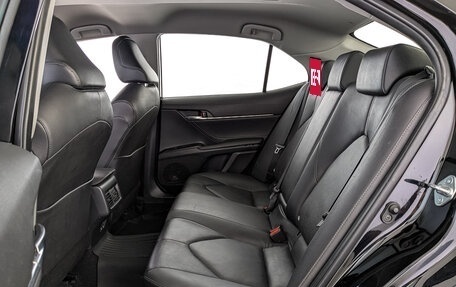 Toyota Camry, 2021 год, 2 950 000 рублей, 18 фотография