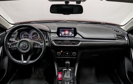 Mazda 6, 2018 год, 1 975 000 рублей, 14 фотография