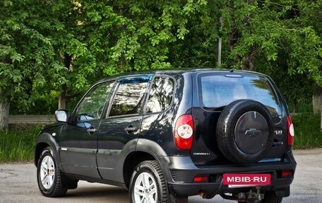Chevrolet Niva I рестайлинг, 2015 год, 649 000 рублей, 8 фотография