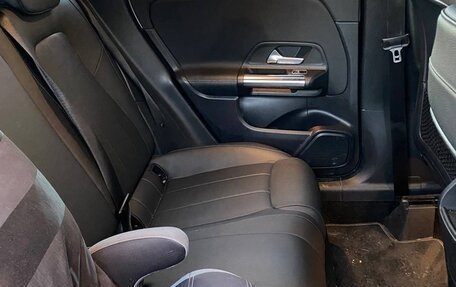 Mercedes-Benz GLA, 2020 год, 2 750 000 рублей, 6 фотография