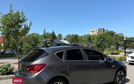 Opel Astra J, 2011 год, 600 000 рублей, 3 фотография