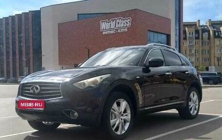 Infiniti FX II, 2012 год, 2 444 000 рублей, 3 фотография
