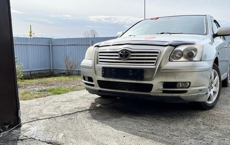 Toyota Avensis III рестайлинг, 2005 год, 650 000 рублей, 2 фотография