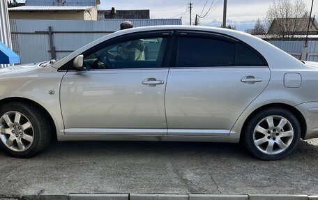 Toyota Avensis III рестайлинг, 2005 год, 650 000 рублей, 6 фотография