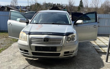 Toyota Avensis III рестайлинг, 2005 год, 650 000 рублей, 7 фотография